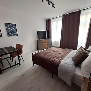Cracow By Night Appartement